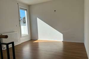 Helles Reihendterrassenhaus in Freiberg am Neckar – Die vollständige Adresse der Immobilie erhältst du vom Anbieter., 71691 Freiberg am Neckar – Vorschaubild 9