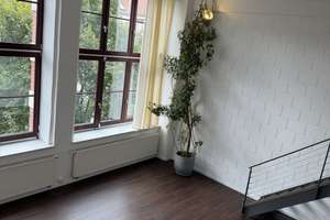 Galerie-Loft mit 5,50 m Raumhöhe und Bootsanleger, 4 Zimmer in den Buntgarnwerken Schleußig – Holbeinstraße 14, 4229 Schleußig, Leipzig – Vorschaubild 2
