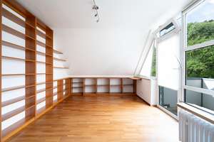 Wohnen zwischen Natur und urbaner Nähe – Dachgeschosswohnung mit Galerie und zwei Balkonen – Die vollständige Adresse der Immobilie erhältst du vom Anbieter., 80939 Obere Isarau, München – Vorschaubild 26