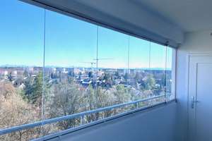 Sonnige Penthouse- Wohnung mit Bergblick 