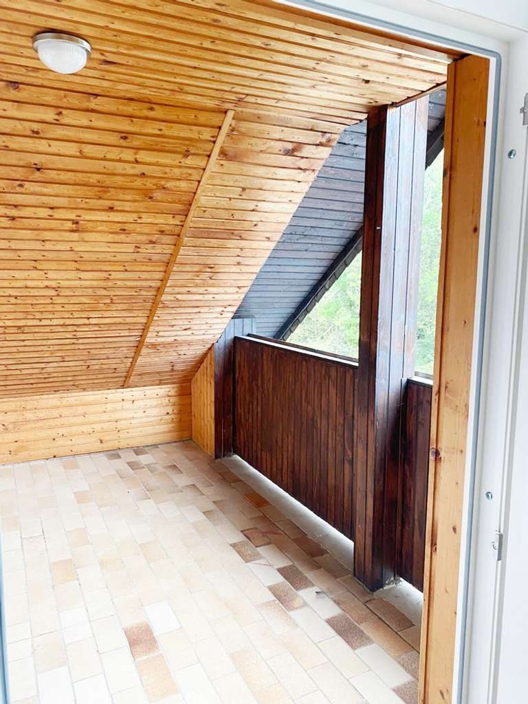 Immobilie in Hummeltal - Helle 3-Zimmer-Wohnung mit Loggia, Garage & Werkstatt – ruhig gelegen nahe Bayreuth - Bild 2