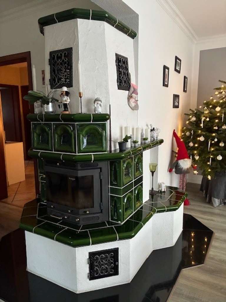 Immobilie in Stralendorf - Einfamilienhaus in ruhiger Randlage mit gemauerten Kaminofen und massiver Garage - Bild 4