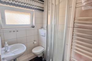 Großzügiges Zweifamilienhaus mit Balkon, Terrasse, Garten und 2 Tiefgaragen im idyllischen Loverich – Die vollständige Adresse der Immobilie erhältst du vom Anbieter., 52499 Baesweiler – Vorschaubild 30