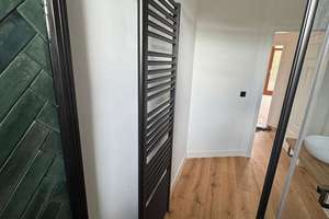 Sanierte Altbauwohnung mit hohen Decken, Flair und Sonnenbalkon. – Die vollständige Adresse der Immobilie erhältst du vom Anbieter., 40219 Unterbilk, Düsseldorf – Vorschaubild 5