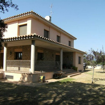 Großes Anwesen mit schönem Haus in Mollet de Perelada, Costa Brava