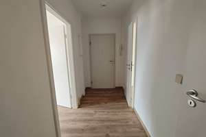 Helle 3-Zi. mit Balkon, Wanne & Laminat in ruhiger Lage!  – Würzburger Straße 36 C, 9130 Sonnenberg, Chemnitz – Vorschaubild 9
