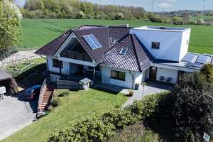 Landidylle meets Design: Perfektes 2-FH für die große Familie in Hanglage – Die vollständige Adresse der Immobilie erhältst du vom Anbieter., 23818 Neuengörs – Vorschaubild 2