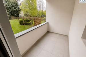 WG-geeignet! Kernsanierte 4 Zimmer Altbau-Wohnung mit Küche, Gäste-WC und Balkon in Köln Marienburg