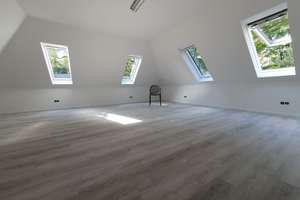 106 m2 Maisonette mit Sonnenterrasse direkt am Naturschutzgebiet in Hamburg, Hausbruch – Bredengrund 0, 21149 Hausbruch, Hamburg – Vorschaubild 2