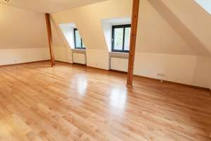 Dachgeschoßwohnung am Rand der Altstadt – 93053 Ostenviertel, Regensburg – Vorschaubild 2
