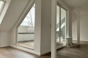 Gepflegte 3-Zimmer-Maisonette-Wohnung mit Tiefgaragenstellplatz – Die vollständige Adresse der Immobilie erhältst du vom Anbieter., 30823 Garbsen – Vorschaubild 1