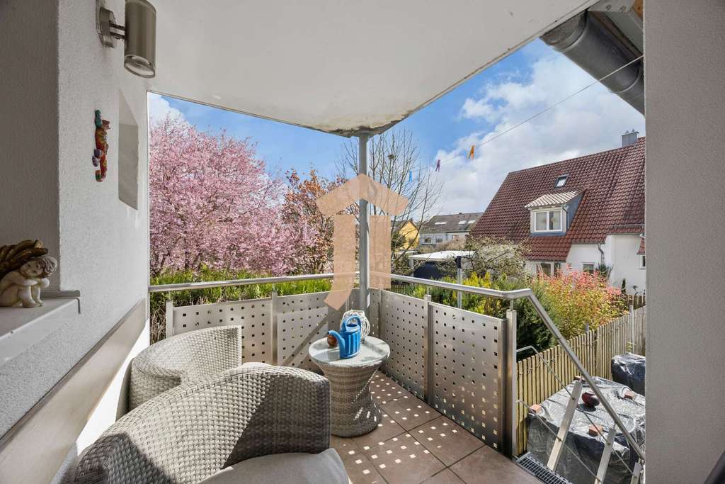 Immobilie in Ellhofen - 3 Mehrfamilienhaus mit Potential in Ellhofen sucht neuen Eigentümer - Bild 2