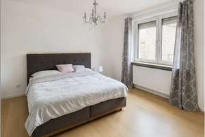 3-Zimmer-Altbauwohnung im Lehenviertel | 73 m² | Kernsaniert | Provisionsfrei | Verkauf gegen Gebot – Die vollständige Adresse der Immobilie erhältst du vom Anbieter., 70180 Lehen, Stuttgart – Vorschaubild 2