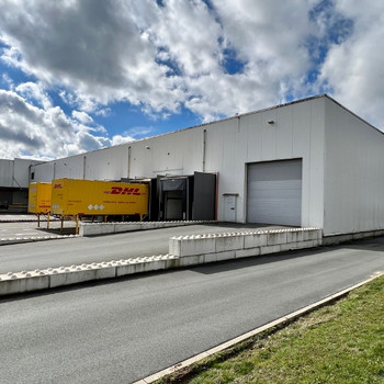 Attraktive Lagerhalle mit Autobahnnähe und Rampenandienung