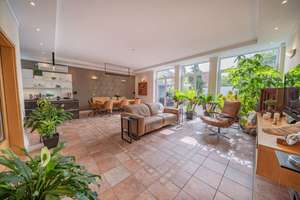 Exklusives Stadthaus mit sonniger Terrasse in Augsburg-Lechhausen zu verkaufen! – Die vollständige Adresse der Immobilie erhältst du vom Anbieter., 86165 Lechhausen-Süd, Augsburg – Vorschaubild 4