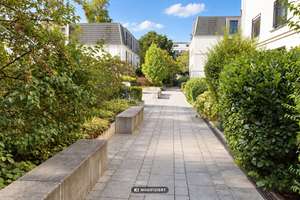 Stufenlose Eleganz mit Terrasse, Garten und diskretem Service – 65343 Eltville am Rhein – Vorschaubild 19