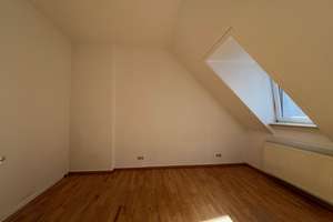 Helle 2-Zimmer Wohnung im 3. OG in Wiesbaden