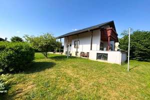 Preisanpassung! Schönes EFH bzw. ZFH in ruhiger Wohnlage von Neustadt b. Coburg – Die vollständige Adresse der Immobilie erhältst du vom Anbieter., 96465 Neustadt bei Coburg – Vorschaubild 2