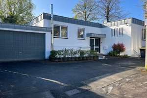 Top-Lage! Einfamilienhaus mit Einliegerwohnungen in Bielefeld-Großdornberg - Courtagefrei für Käufer – Die vollständige Adresse der Immobilie erhältst du vom Anbieter., 33619 Dornberg, Bielefeld – Vorschaubild 2