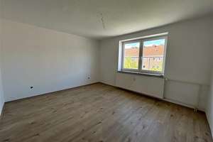 Renovierte 3 Zimmer Wohnung am Hauptbahnhof in Bremerhaven – Friedrich-Ebert-Straße 85, 27570 Geestemünde, Bremerhaven – Vorschaubild 2