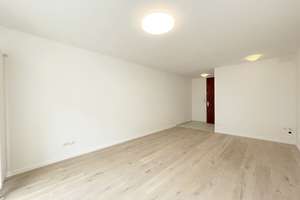 Ganz neu renovierte 1 Zi.-Whg. mit Balkon und Einbauküche direkt an der "Macherei" in Berg am Laim – Die vollständige Adresse der Immobilie erhältst du vom Anbieter., 81673 Echarding, München – Vorschaubild 10