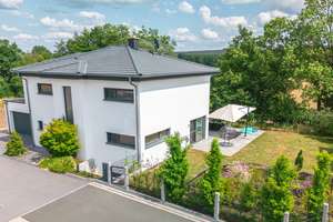 Luxus am Ufer: Villa mit unverbautem Fernblick – Die vollständige Adresse der Immobilie erhältst du vom Anbieter., 91352 Hallerndorf – Vorschaubild 21