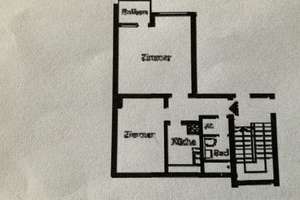 Helle und ruhig gelegene 2 Zimmer Wohnung mit Balkon im 1. OG über Hochparterre im Bay. Viertel.