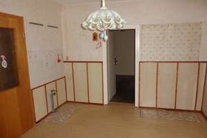 Einfamilienhaus in Marisfeld, Ort des kleinen Thüringer Waldes – Die vollständige Adresse der Immobilie erhältst du vom Anbieter., 98530 Marisfeld – Vorschaubild 12