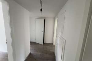 Renovierte 3 Zi.-Whng. mit Balkon - weisses Wannenbad - Duisburg Rheinhausen – Richard-Wagner-Straße 2, 47226 Rheinhausen-Mitte, Duisburg – Vorschaubild 8