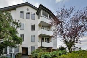 Schicke 3-Zimmer-DG-Wohnung mit Terrasse und Empore – Pforzheim – Vorschaubild 3
