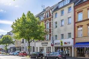 Stilvolle Altbauwohnung mit großzügiger Raumhöhe und Balkon – Die vollständige Adresse der Immobilie erhältst du vom Anbieter., 51103 Höhenberg, Köln – Vorschaubild 2