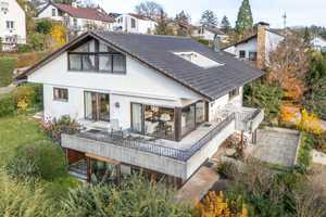 In erlesener Aussichtslage: Eindrucksvolles Ein- bis Zweifamilienhaus – Esslingen (Kreis) – Vorschaubild 3