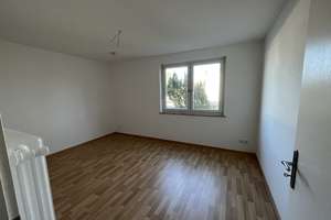 Geräumige 4-Zimmer Wohnung mit Balkon (auch als Mitarbeiterunterkunft) – Hartstraße 70, 82110 Germering – Vorschaubild 7