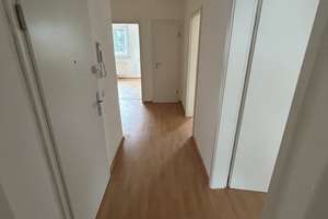 Tolle Familienwohnung mit Balkon in Borbeck sucht nette Mieter*in – Bessemer Str. 9, 45355 Bergeborbeck, Essen – Vorschaubild 4
