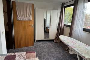 Charmantes  Reihenmittelhaus für Familien in Düsseldorf-Oberbilk mit Garten Kamin Balkon 4-Zi. – Dürkheimer Weg 1a, 40227 Oberbilk, Düsseldorf – Vorschaubild 11