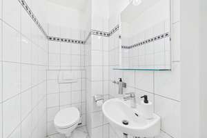 Maisonette in ruhiger Seitenstraße - 3-Zimmer, Pkw-Stellplatz, Terrasse & Balkon in Unterrath – Die vollständige Adresse der Immobilie erhältst du vom Anbieter., 40468 Unterrath, Düsseldorf – Vorschaubild 9