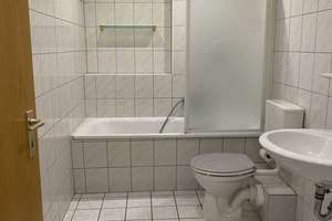 Komfortable 3-Zi Wohnung mit Balkon im Herzen von Neumühl- WBS nötig!! – Lehrerstraße 37b, 47167 Neumühl, Duisburg – Vorschaubild 6