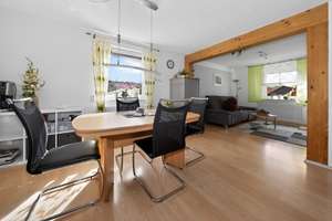 RESERVIERT - Einfamilienhaus mit Einliegerwohnung in Augsburg-Lechhausen – Die vollständige Adresse der Immobilie erhältst du vom Anbieter., 86165 Lechhausen-Ost, Augsburg – Vorschaubild 2