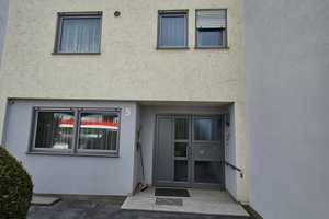Geräumiges RMH in Großbottwar (teilmodernisiert) mit ELW und Tiefgaragenstellplatz zu verkaufen – Ludwigsburg (Kreis) – Vorschaubild 3