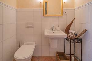 Exklusives Stadthaus mit sonniger Terrasse in Augsburg-Lechhausen zu verkaufen! – Die vollständige Adresse der Immobilie erhältst du vom Anbieter., 86165 Lechhausen-Süd, Augsburg – Vorschaubild 17