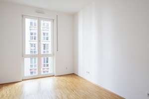 Helle 3-Zimmer-Wohnung mit großzügigem Balkon in ruhigem Wohnensemble – 10179 Mitte (Ortsteil), Berlin – Vorschaubild 4