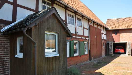 Bild von Fachwerk-Bauernhaus (ZFH) mit integr. Tenne, Stall und Nebengebäude