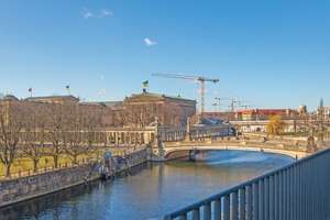5 Zi-Whg mit Wasserblick EBK Aufzug  TG u Concierge an der Museumsinsel (4.1) – St. Wolfgang Strasse 2, 10178 Mitte (Ortsteil), Berlin – Vorschaubild 6