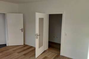 große 2 Zimmerwohnung in zentraler Lage Krefelds – Hülser Straße 129, 47803 Inrath/Kliedbruch, Krefeld – Vorschaubild 4