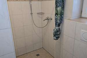 Anfragen nur per E-Mail. Sehr moderne und zentral gelegene 2 Zi.-Wohnung mit EBK. – Hafenstr. 195, 27568 Lehe, Bremerhaven – Vorschaubild 11