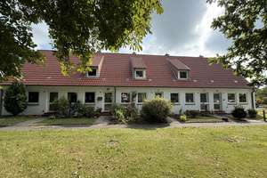 Charmantes 3-Zimmer Reihenhaus in Bredstedt - Wohn- & Nutzfläche 63 m² – Die vollständige Adresse der Immobilie erhältst du vom Anbieter., 25821 Bredstedt – Vorschaubild 1