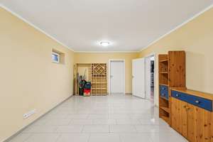 Energieeffizientes Einfamilienhaus mit Wärmepumpe in Bestlage in gefragtem Bauhausstil – Die vollständige Adresse der Immobilie erhältst du vom Anbieter., 65193 Nordost, Wiesbaden – Vorschaubild 19