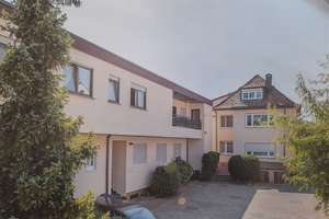  Hochwertige- 8- ZKB * ELW *Dachgarten * Mainblick* 2 Carport* – Die vollständige Adresse der Immobilie erhältst du vom Anbieter., 63456 Steinheim, Hanau – Vorschaubild 2