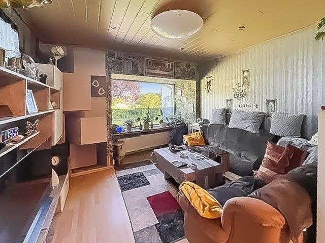 Immobilie in Stockelsdorf - Charmantes Zweifamilienhaus mit Potential in Stockelsdorf/Curau - Bild 1