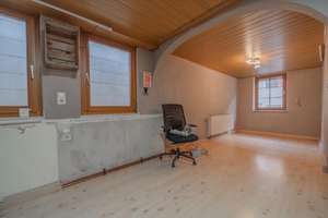 Mehrfamilienhaus in begehrter Lage mit Entwicklungspotenzial und Altbaucharme – Die vollständige Adresse der Immobilie erhältst du vom Anbieter., 68526 Ladenburg – Vorschaubild 8